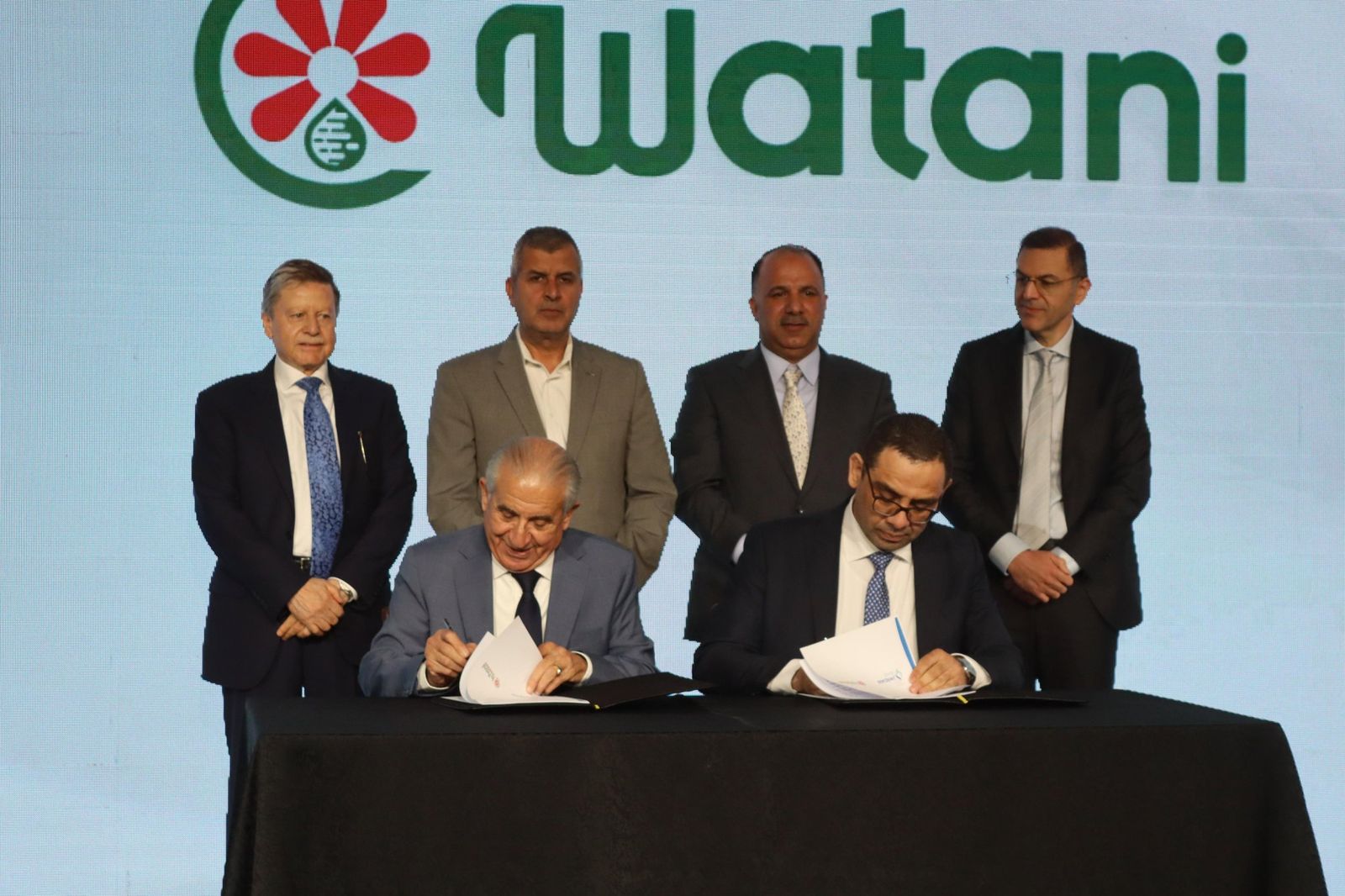 صورة حول : جوبترول وغاز الأردن يوقعان اتفاقية استراتيجية لتأسيس الشركة الوطنية المتطورة للغاز الطبيعي "وطني" لتعزيز استدامة الطاقة في الأردن جوبترول وغاز الأردن يوقعان اتفاقية استراتيجية لتأسيس الشركة الوطنية المتطورة للغاز الطبيعي "وطني" لتعزيز استدامة الطاقة في الأردن