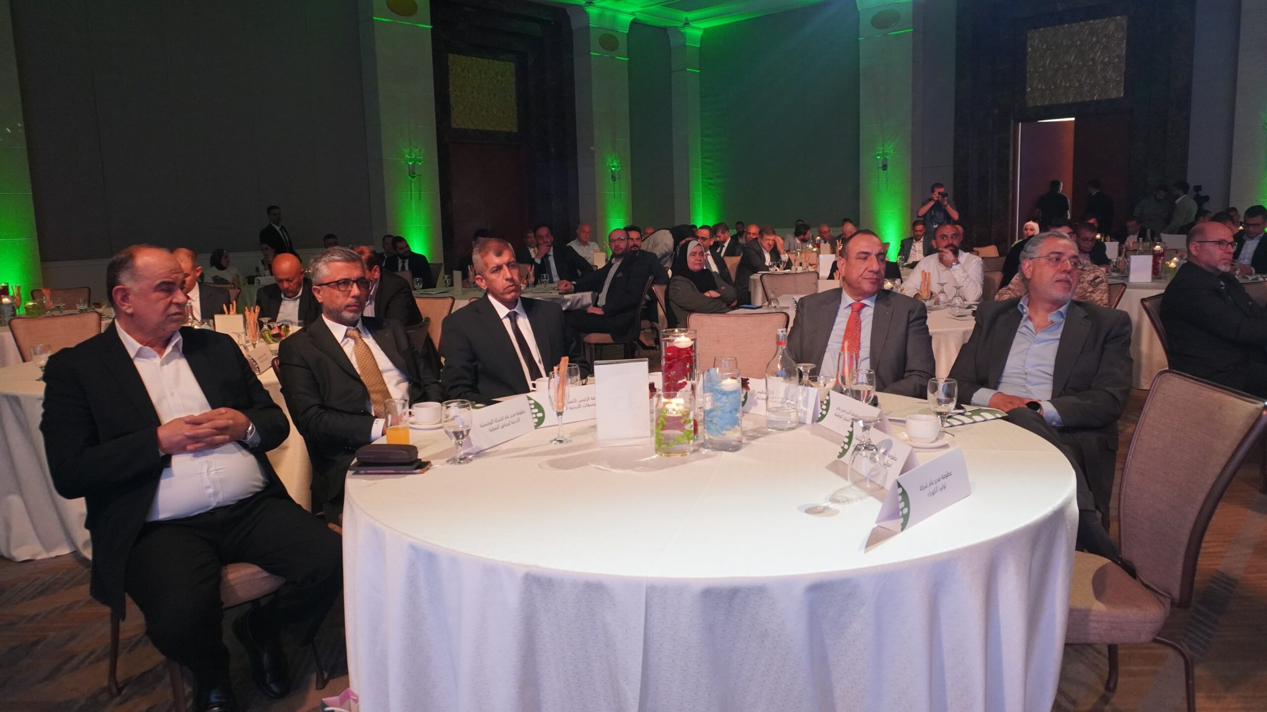 صورة حول : جوبترول وغاز الأردن يوقعان اتفاقية استراتيجية لتأسيس الشركة الوطنية المتطورة للغاز الطبيعي "وطني" لتعزيز استدامة الطاقة في الأردن جوبترول وغاز الأردن يوقعان اتفاقية استراتيجية لتأسيس الشركة الوطنية المتطورة للغاز الطبيعي "وطني" لتعزيز استدامة الطاقة في الأردن