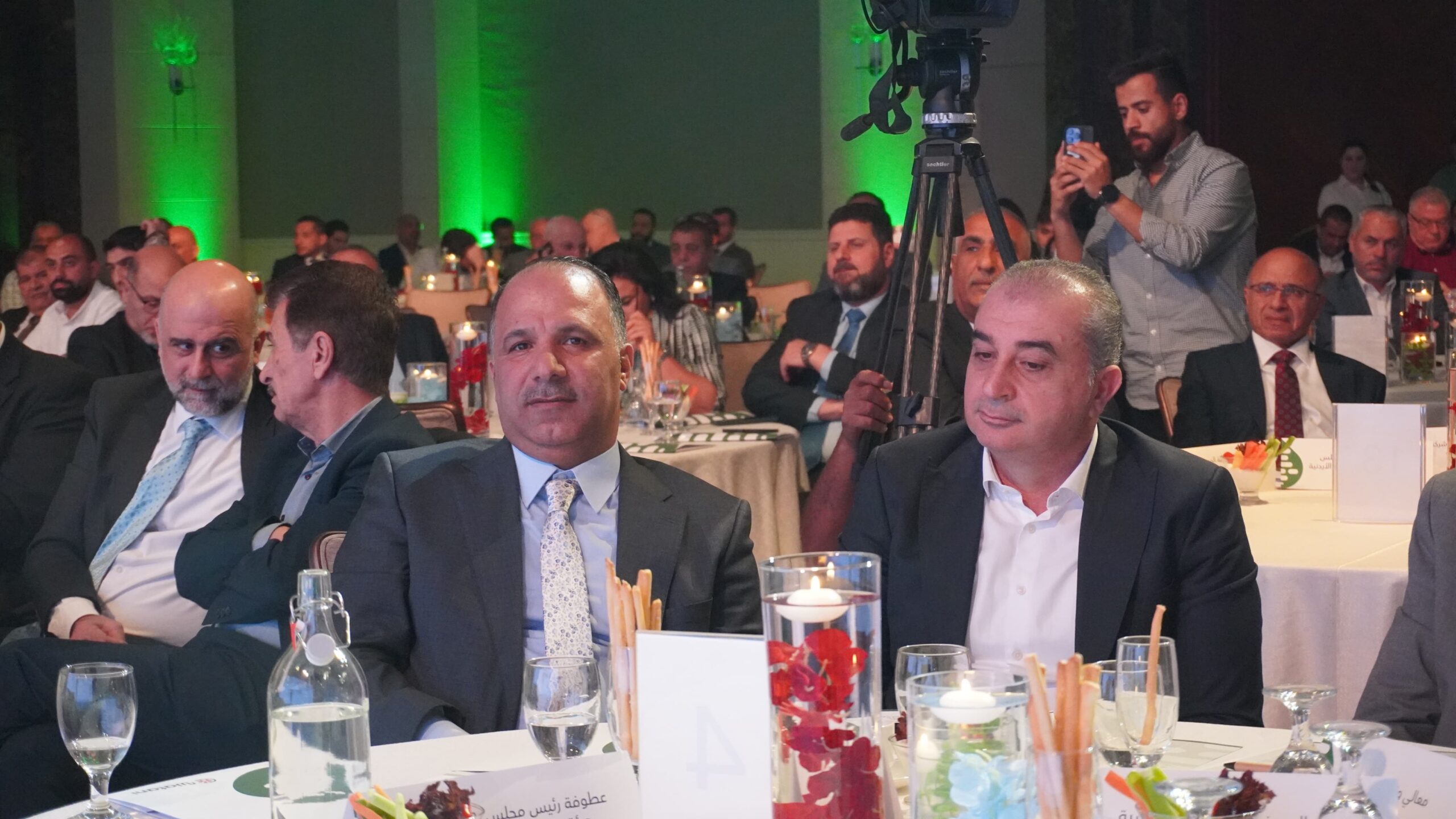 صورة حول : جوبترول وغاز الأردن يوقعان اتفاقية استراتيجية لتأسيس الشركة الوطنية المتطورة للغاز الطبيعي "وطني" لتعزيز استدامة الطاقة في الأردن جوبترول وغاز الأردن يوقعان اتفاقية استراتيجية لتأسيس الشركة الوطنية المتطورة للغاز الطبيعي "وطني" لتعزيز استدامة الطاقة في الأردن