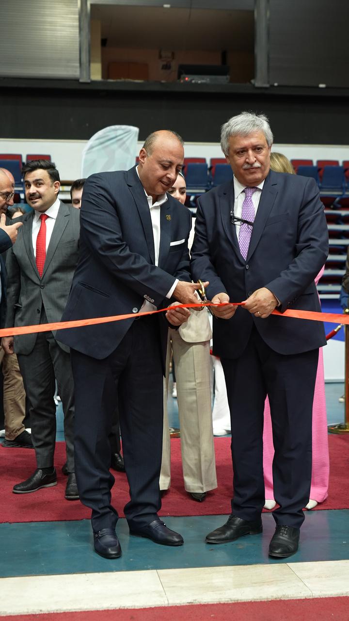 بالصور .. د.ماهرالحوراني يرعى افتتاح معرض "بريدج" للجامعات الدولية في عمان الأهلية