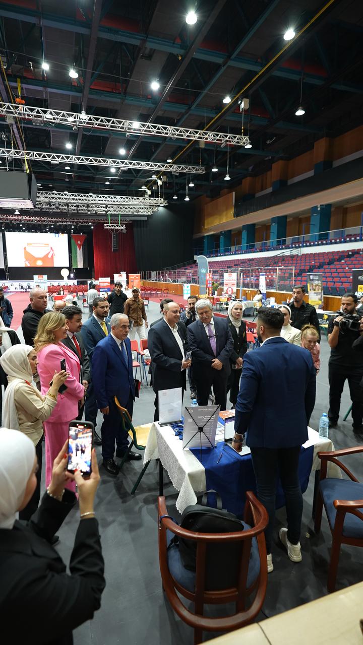 صورة حول : بالصور .. د.ماهرالحوراني يرعى افتتاح معرض "بريدج" للجامعات الدولية في عمان الأهلية بالصور .. د.ماهرالحوراني يرعى افتتاح معرض "بريدج" للجامعات الدولية في عمان الأهلية