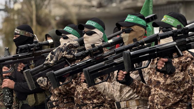 القسام تدمر دبابة إسرائيلية وتوقع قتلى وجرحى في صفوف الاحتلال شرق حي التفاح