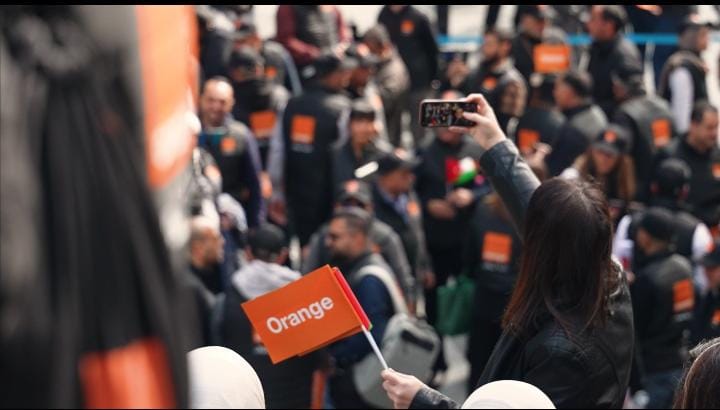 صورة حول : أورنج الأردن تطلق مبادرة ميدانية غير مسبوقة للقاء زبائنها بشكل مباشر ( فيديو ) أورنج الأردن تطلق مبادرة ميدانية غير مسبوقة للقاء زبائنها بشكل مباشر ( فيديو )