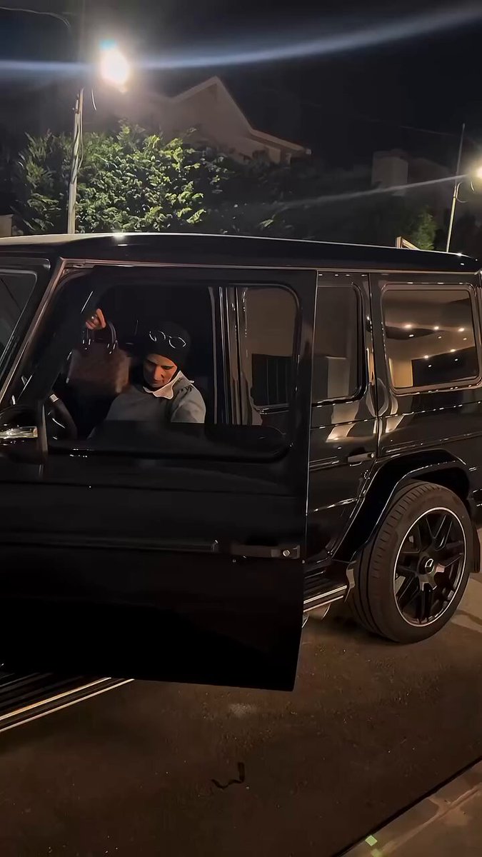 أم نمر تثير الجدل بمرسيدس فاخرة… والحقيقة تصدم المتابعين!