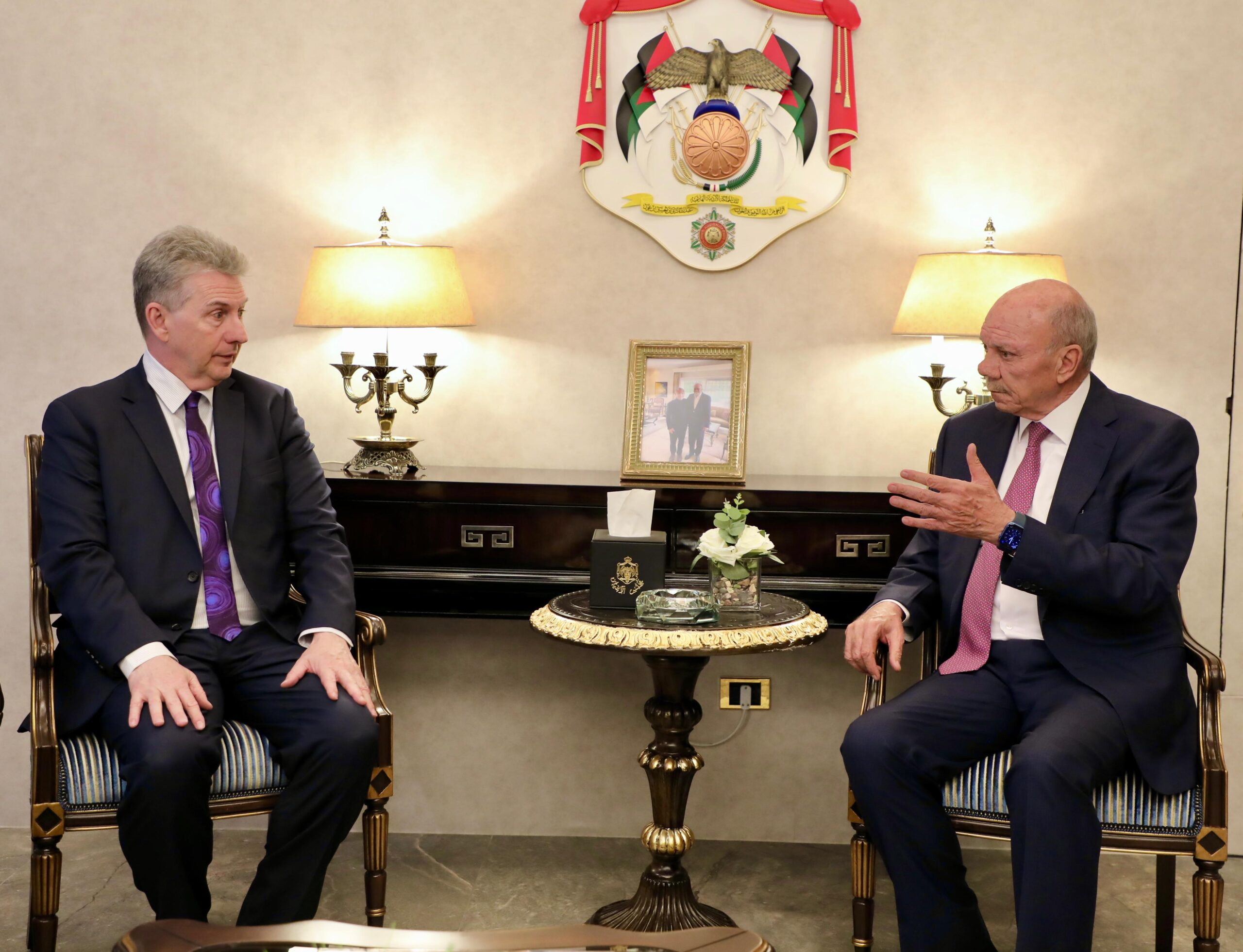 الفايز يلتقي عددا من سفراء الدول الصديقة لدى المملكة