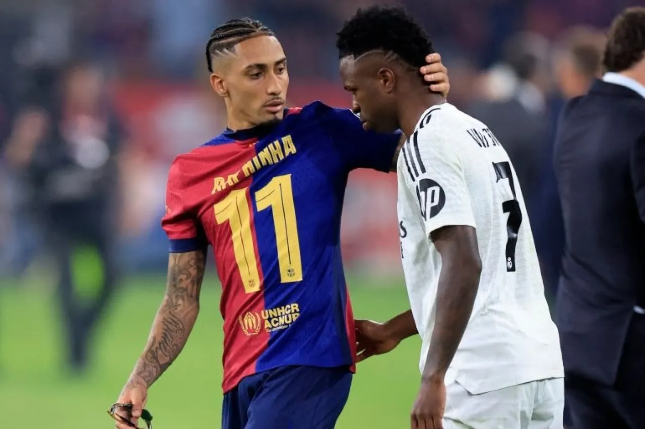 صورة حول : لقاء العمالقة.. كلاسيكو ناري بين برشلونة وريال مدريد يشعل صراع الليغا لقاء العمالقة.. كلاسيكو ناري بين برشلونة وريال مدريد يشعل صراع الليغا