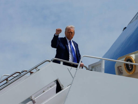 ترامب يبدأ جولة خليجية من الرياض...صفقات ضخمة وملفات إقليمية شائكة على الطاولة