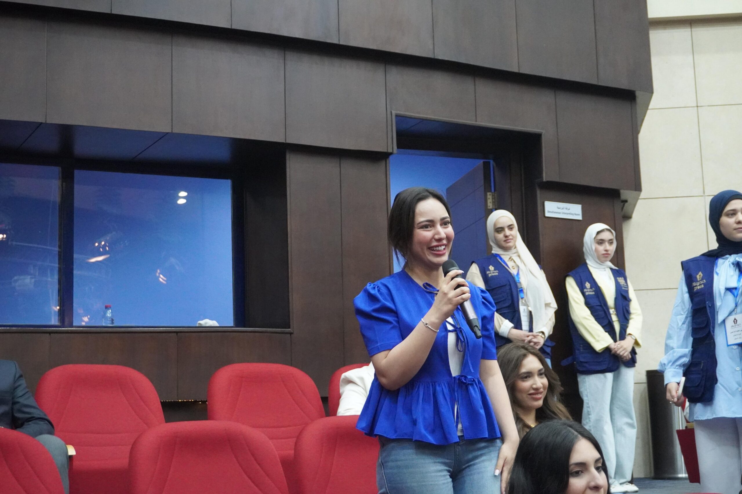 صورة حول : كلية الإعلام في جامعة البترا تنظّم ندوة حول الحريات الصحفية ومسؤولية الإعلام( فيديو صور) كلية الإعلام في جامعة البترا تنظّم ندوة حول الحريات الصحفية ومسؤولية الإعلام( فيديو صور)