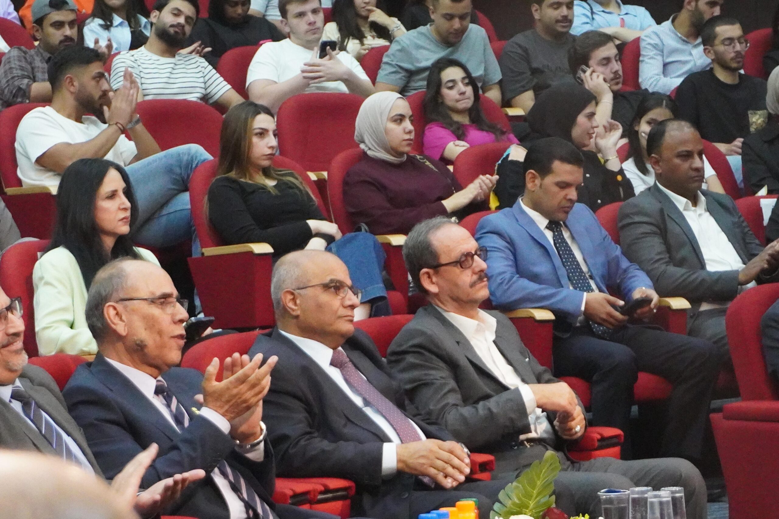 صورة حول : كلية الإعلام في جامعة البترا تنظّم ندوة حول الحريات الصحفية ومسؤولية الإعلام( فيديو صور) كلية الإعلام في جامعة البترا تنظّم ندوة حول الحريات الصحفية ومسؤولية الإعلام( فيديو صور)