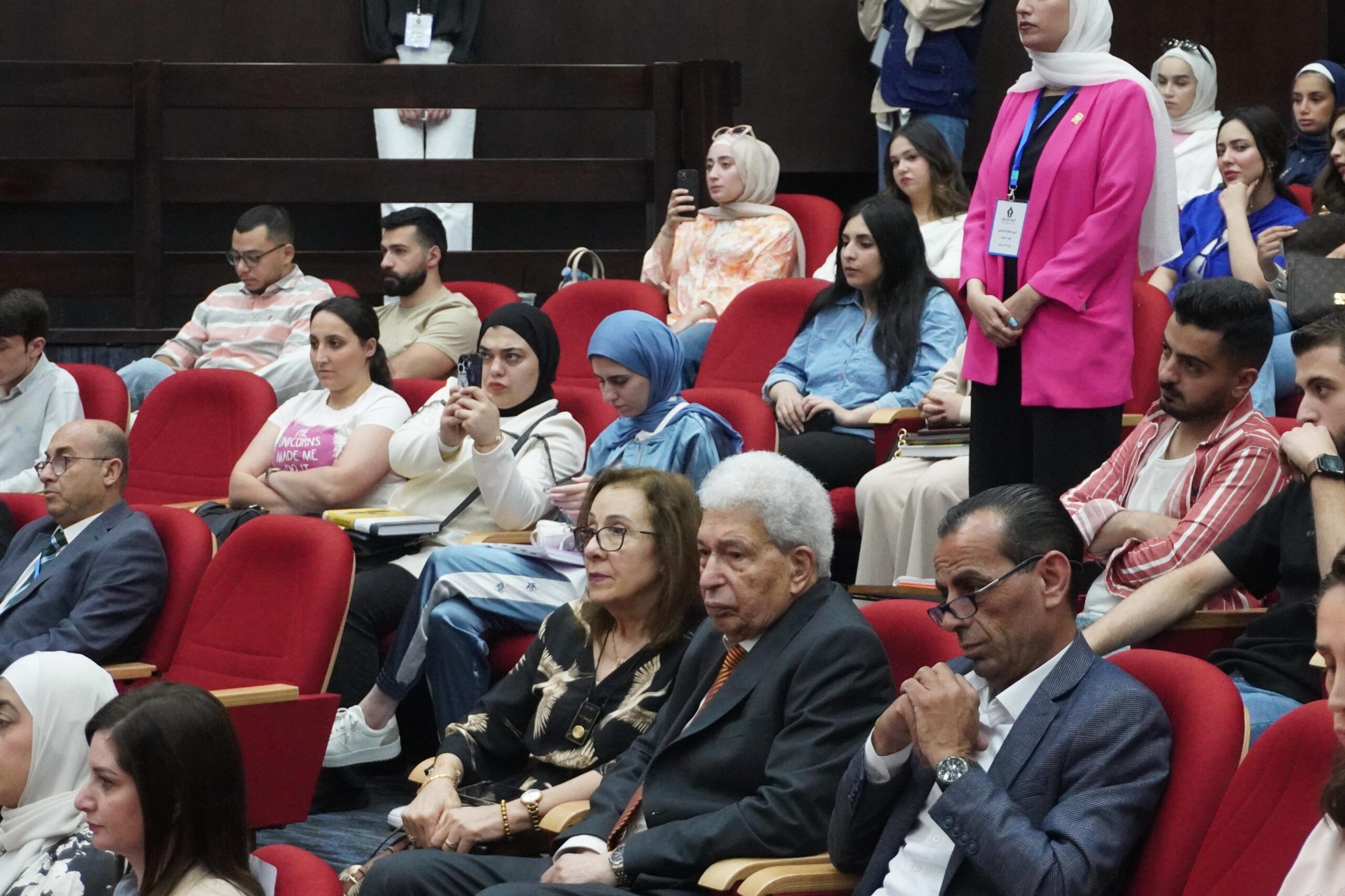 صورة حول : كلية الإعلام في جامعة البترا تنظّم ندوة حول الحريات الصحفية ومسؤولية الإعلام( فيديو صور) كلية الإعلام في جامعة البترا تنظّم ندوة حول الحريات الصحفية ومسؤولية الإعلام( فيديو صور)