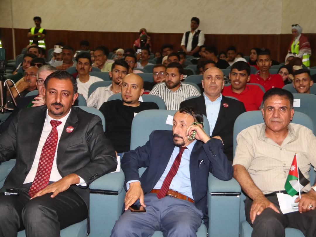 صورة حول : النعيمات يرعى احتفال جامعة مؤتة بعيد الاستقلال التاسع والسبعين النعيمات يرعى احتفال جامعة مؤتة بعيد الاستقلال التاسع والسبعين