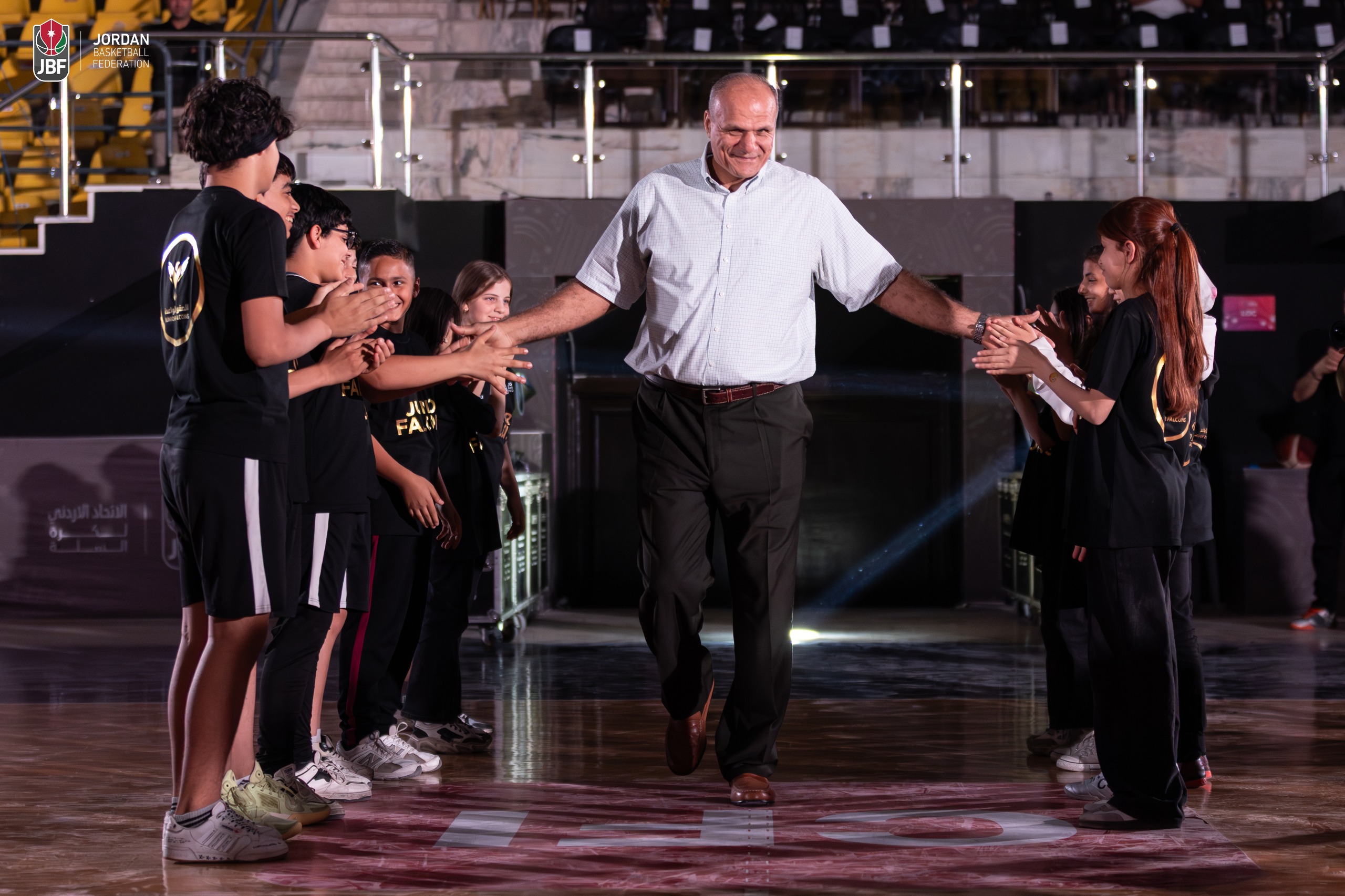 اتحاد كرة السلة يكرم "الأيقونة" مراد بركات