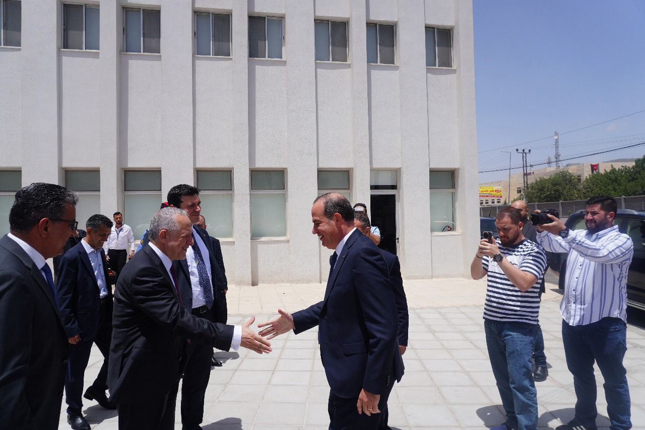 صورة حول : أورنج الأردن تعلن افتتاح مركز البيانات الأحدث والأكثر استدامة وأماناً في المملكة( صور وفيديو) أورنج الأردن تعلن افتتاح مركز البيانات الأحدث والأكثر استدامة وأماناً في المملكة( صور وفيديو)