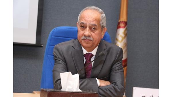 الجغبير: القطاع الصناعي يشغّل 251 ألف عامل وعاملة