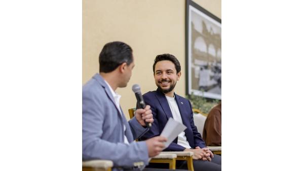 ولي العهد عبر انستغرام: أفكار مميزة استمعت لها اليوم خلال لقائي شباب وشابات المفرق