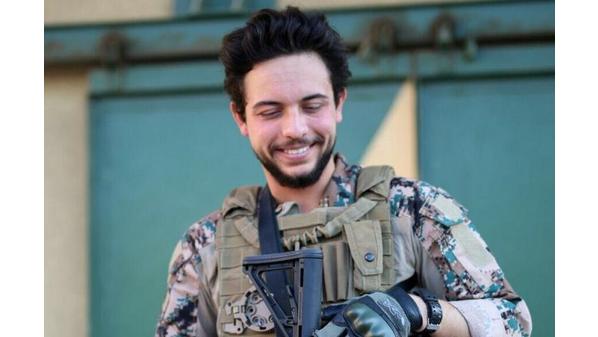 القناة الرسمية لولي العهد تنشر فيديو جديدًا يوثق جانبًا من خدمته العسكرية