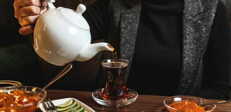 صورة حول : هل شرب الشاي في الصيف مفيد؟ هل شرب الشاي في الصيف مفيد؟