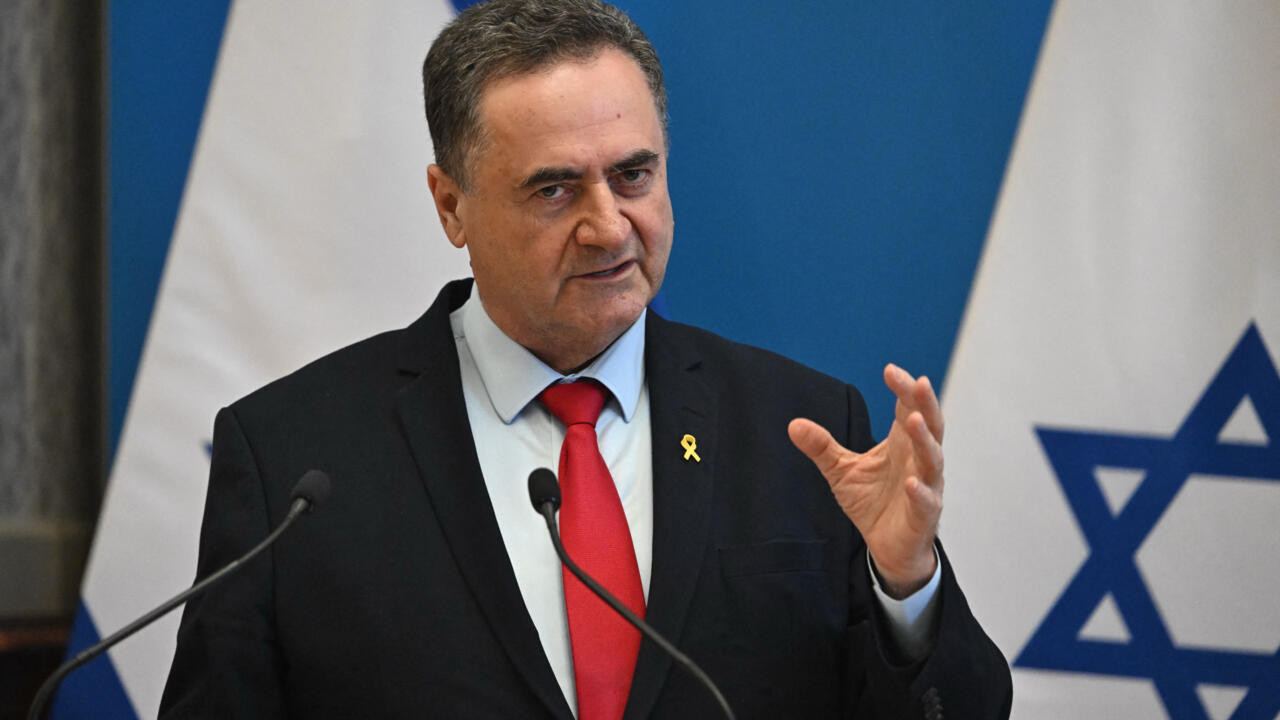 صورة حول : وزير الحرب الإسرائيلي يتوعد برد مدمر وزير الحرب الإسرائيلي يتوعد برد مدمر