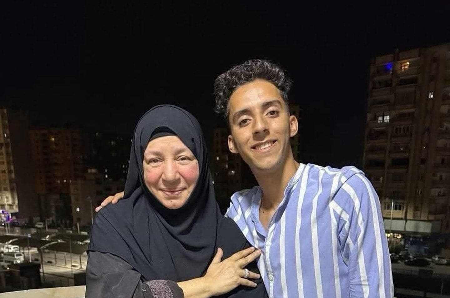 عائلة عبلة كامل توضح حقيقة الصور المنتشرة عبر مواقع التواصل