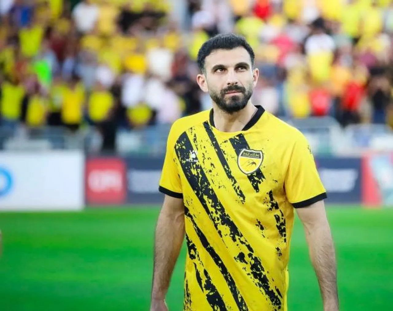 الحسين إربد يجدد عقد قائد المنتخب إحسان جداد