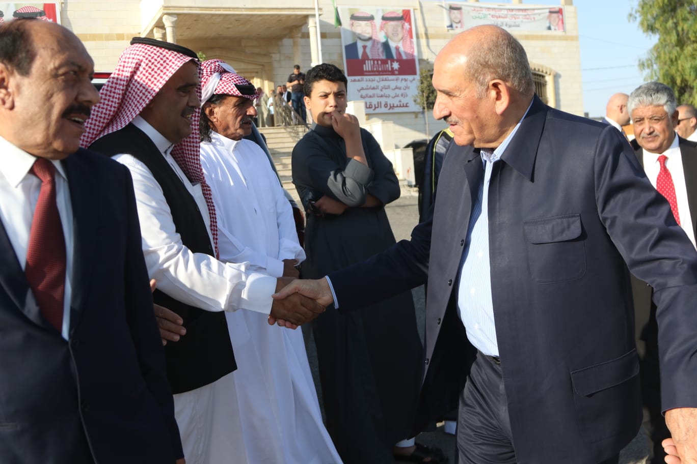 صورة حول : الذنيبات يرأس مراسم خطوبة نجل الزميل وليد الجلاد على كريمة بسام الرقاد الذنيبات يرأس مراسم خطوبة نجل الزميل وليد الجلاد على كريمة بسام الرقاد