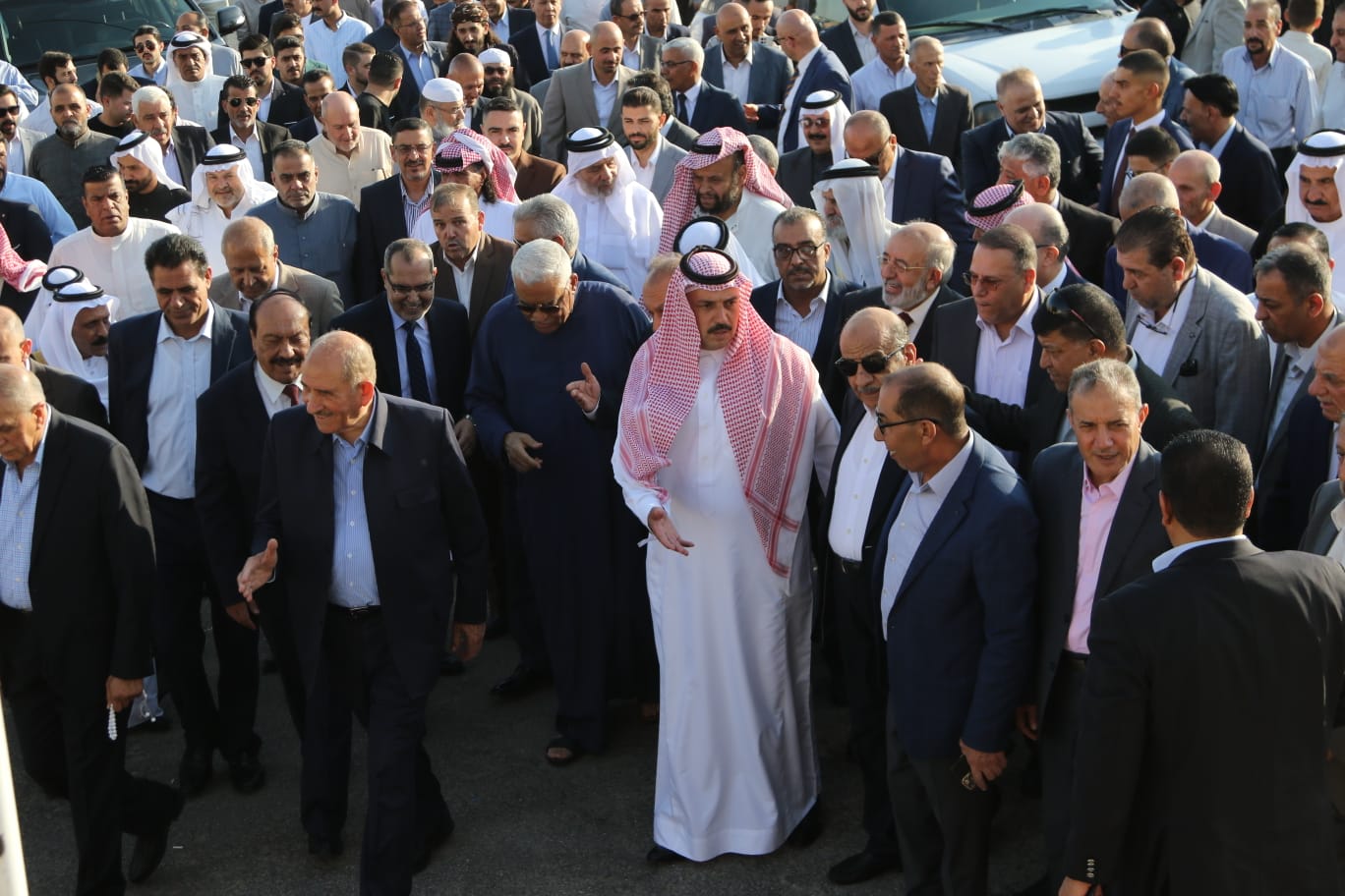 صورة حول : الذنيبات يرأس مراسم خطوبة نجل الزميل وليد الجلاد على كريمة بسام الرقاد الذنيبات يرأس مراسم خطوبة نجل الزميل وليد الجلاد على كريمة بسام الرقاد