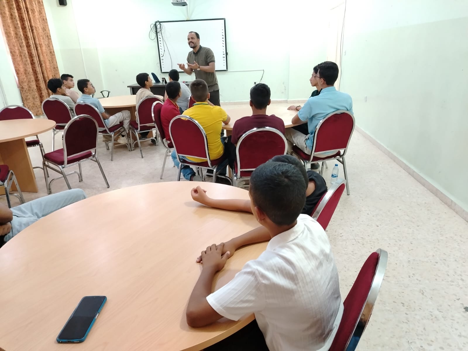 مركز شباب مادبا النموذجي ينفذ ورشة عمل توعوية تناولت مفاهيم "رسالة عمّان"