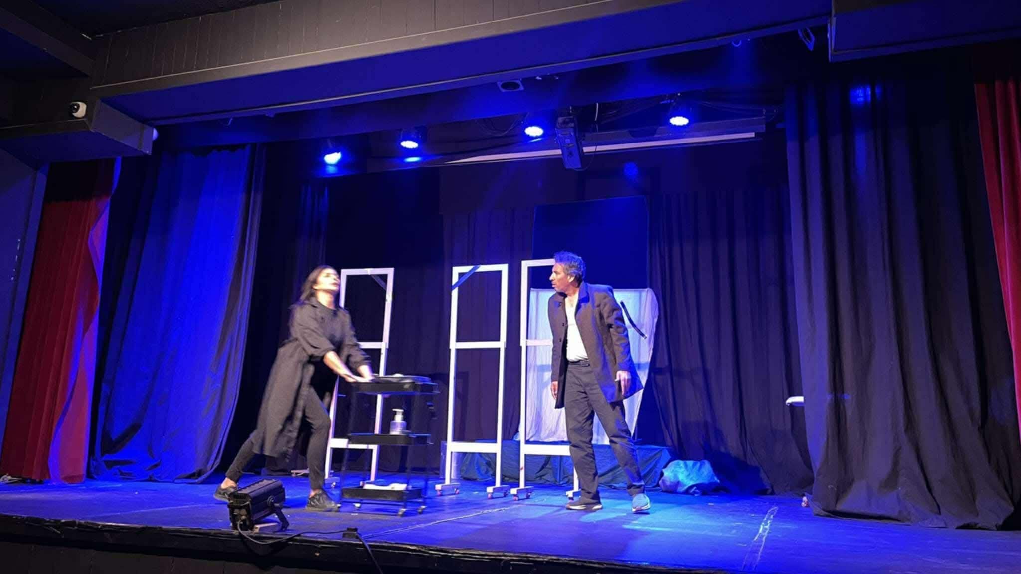 ثلاجة الموتى”… صدمة مسرحية تهز وجدان جمهور مهرجان جرش 39