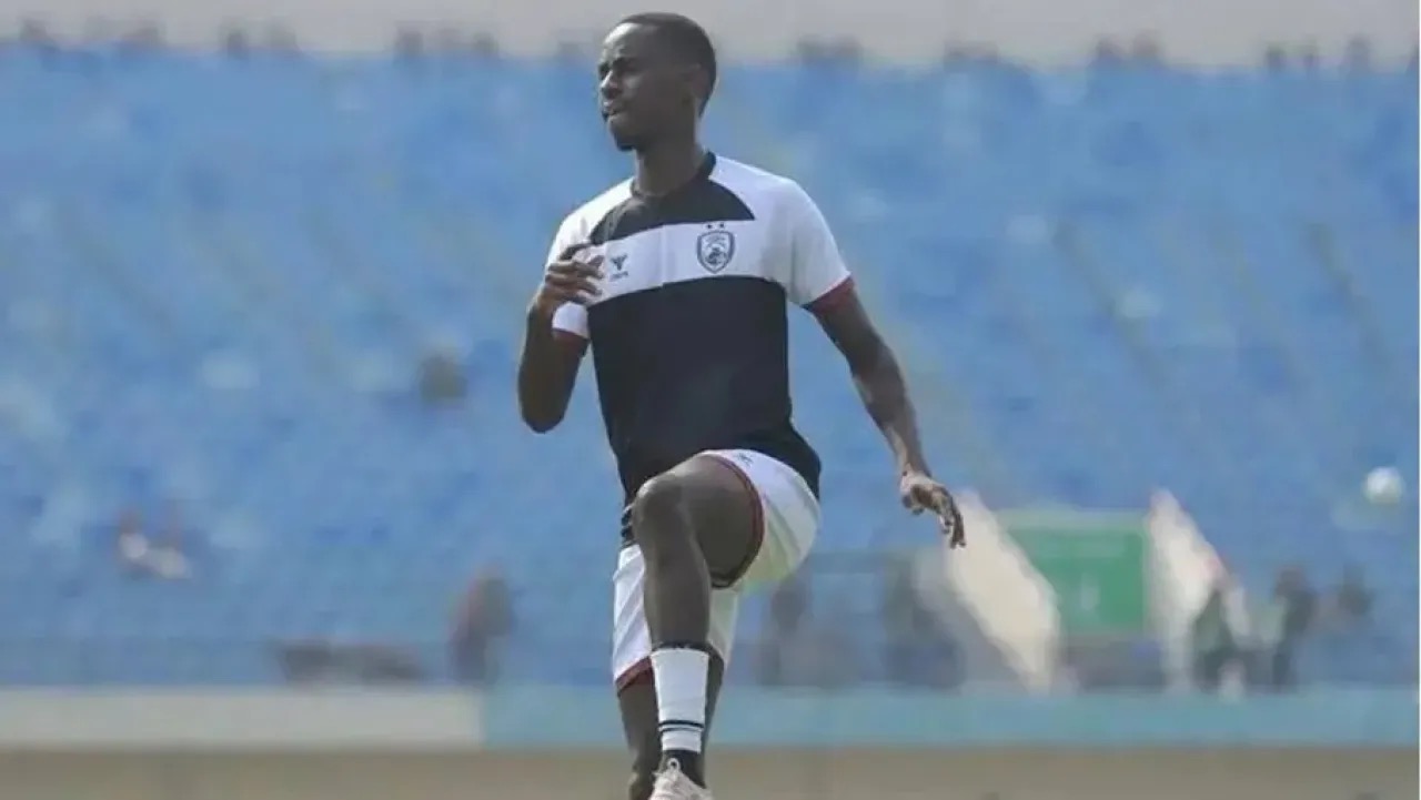 صورة حول : نادي الحسين إربد يعلن ثالث صفقاته الأجنبية استعدادًا للموسم الجديد نادي الحسين إربد يعلن ثالث صفقاته الأجنبية استعدادًا للموسم الجديد