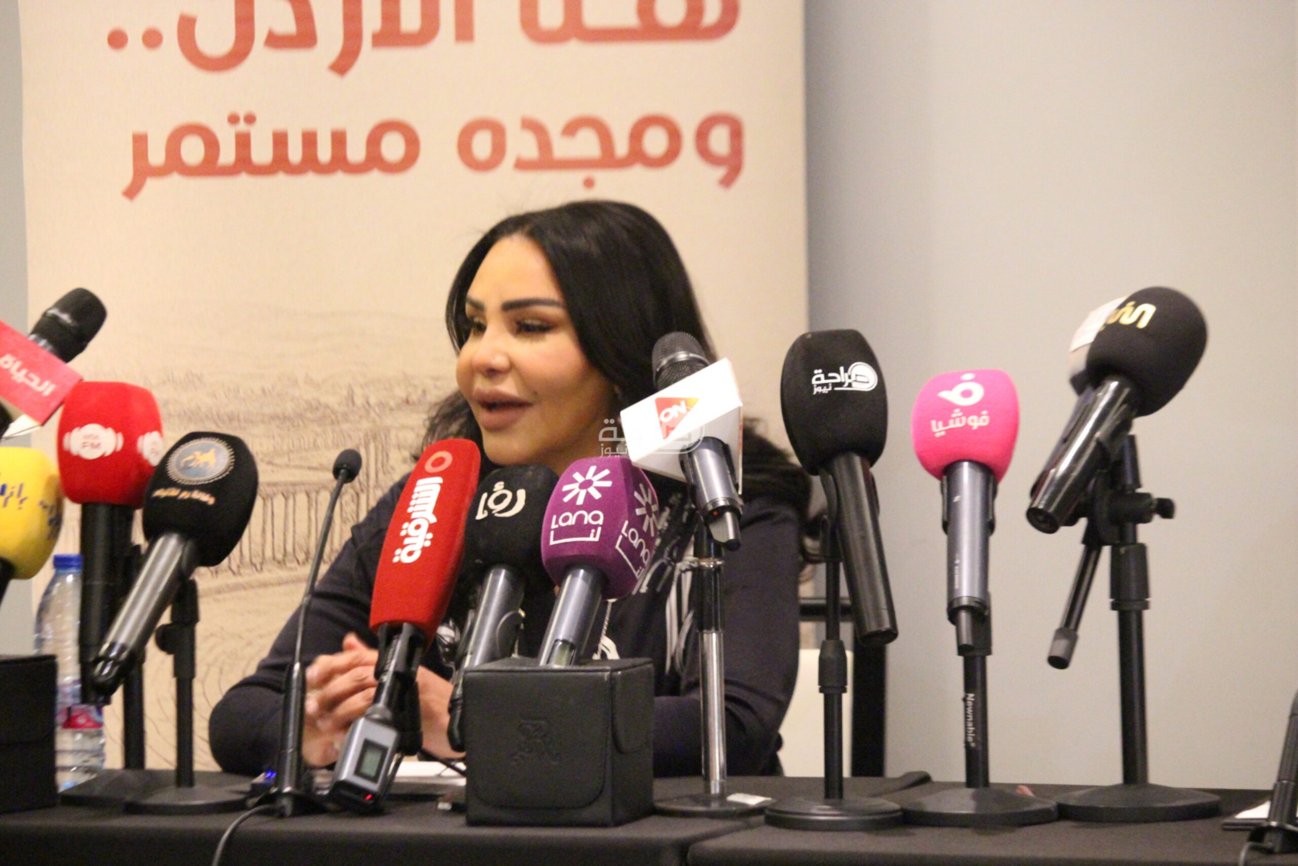 قبل حفلها في جرش.. أحلام تكشف مفاجآت وتعد شاعرة أردنية "فيديو وصور"