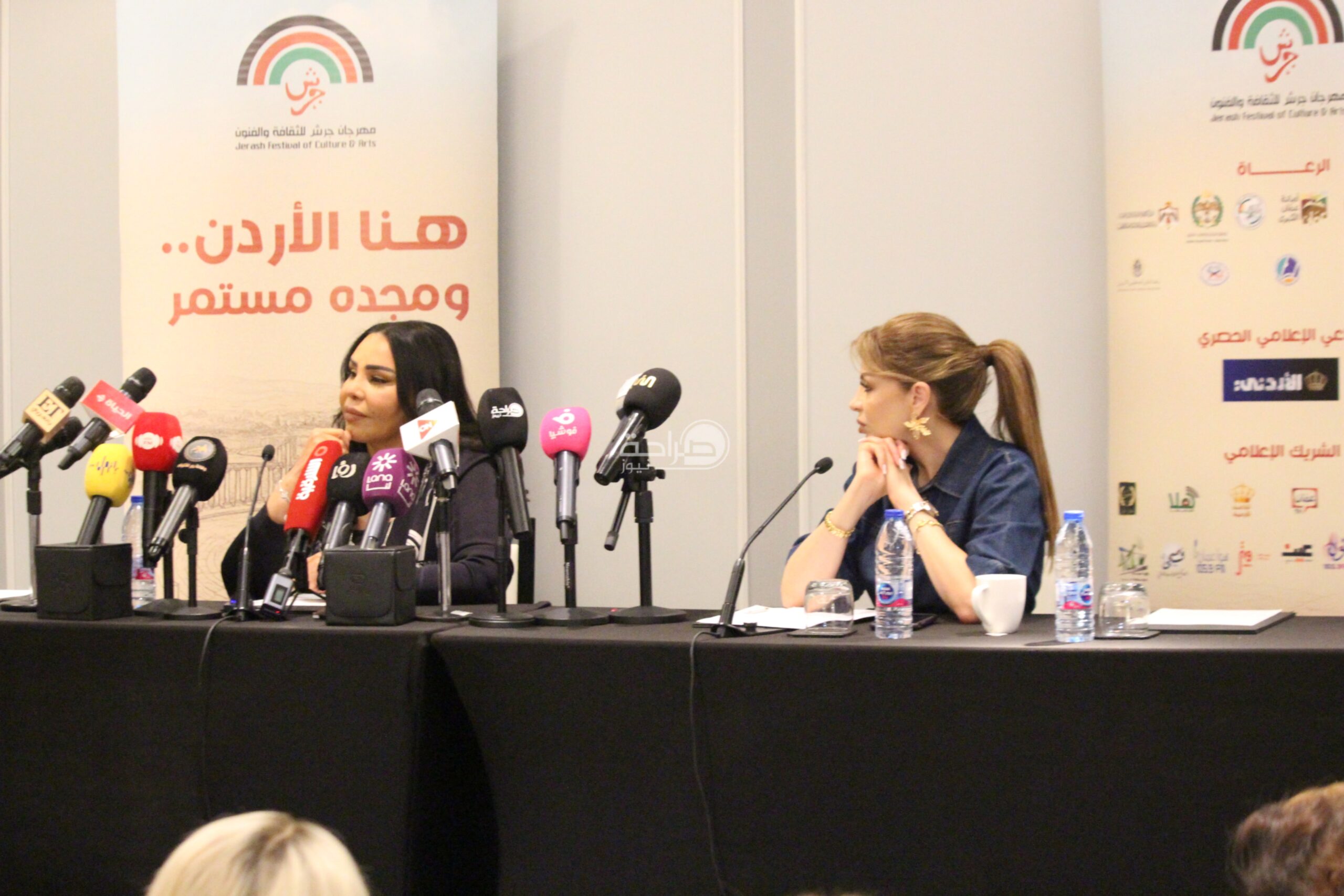 صورة حول : قبل حفلها في جرش.. أحلام تكشف مفاجآت وتعد شاعرة أردنية "فيديو وصور" قبل حفلها في جرش.. أحلام تكشف مفاجآت وتعد شاعرة أردنية "فيديو وصور"