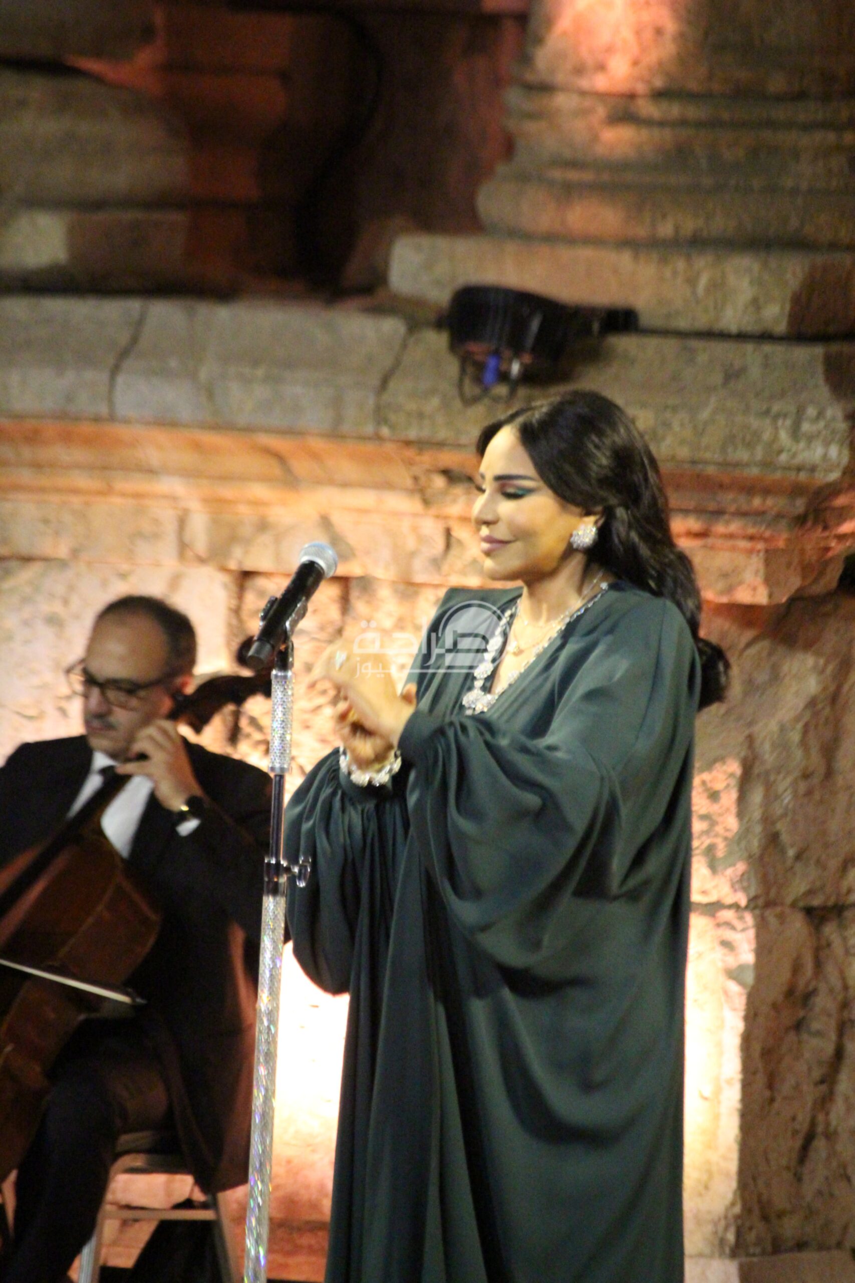 أحلام تعيد ذكريات الزمن الجميل في مهرجان جرش "فيديو وصور"