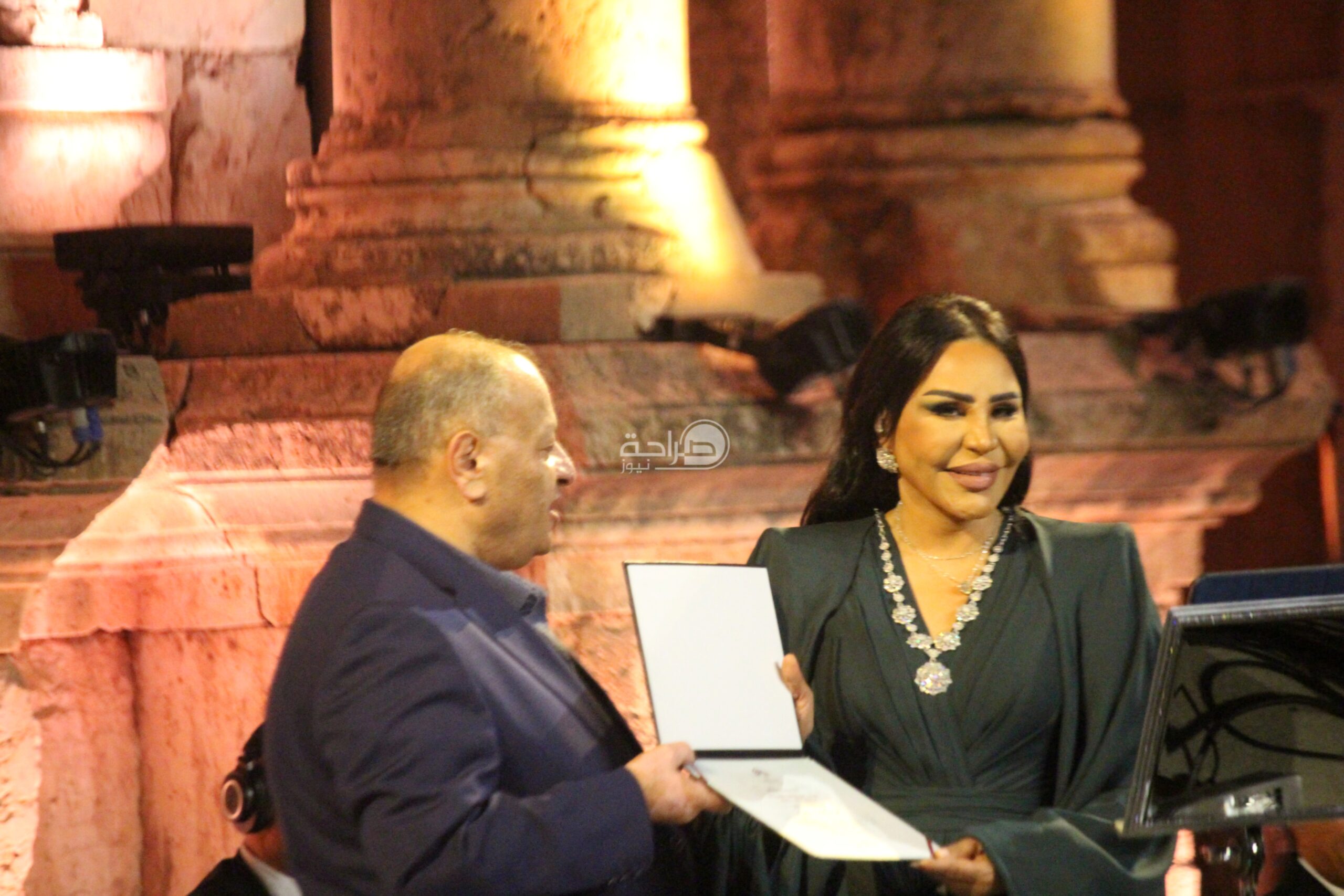 صورة حول : أحلام تعيد ذكريات الزمن الجميل في مهرجان جرش "فيديو وصور" أحلام تعيد ذكريات الزمن الجميل في مهرجان جرش "فيديو وصور"