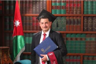 عطوفة الدكتور خالد خريسات مبارك تخرّج نجلكم المهندس وليد من جامعة الحسين التقنية بتخصص هندسة الطاقة المتجددة