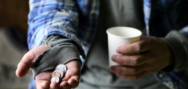 797 متسولًا في قبضة التنمية خلال حزيران.. ومعونات لنحو 800 أسرة