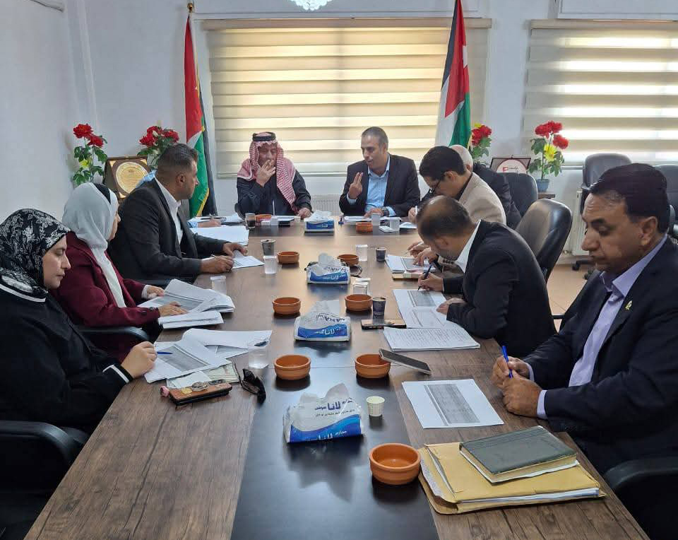 صورة حول : مجلس محافظة الطفيلة يخصص جزء من موازنته لعام 2026 لدعم قطاع ذوي الإعاقة مجلس محافظة الطفيلة يخصص جزء من موازنته لعام 2026 لدعم قطاع ذوي الإعاقة