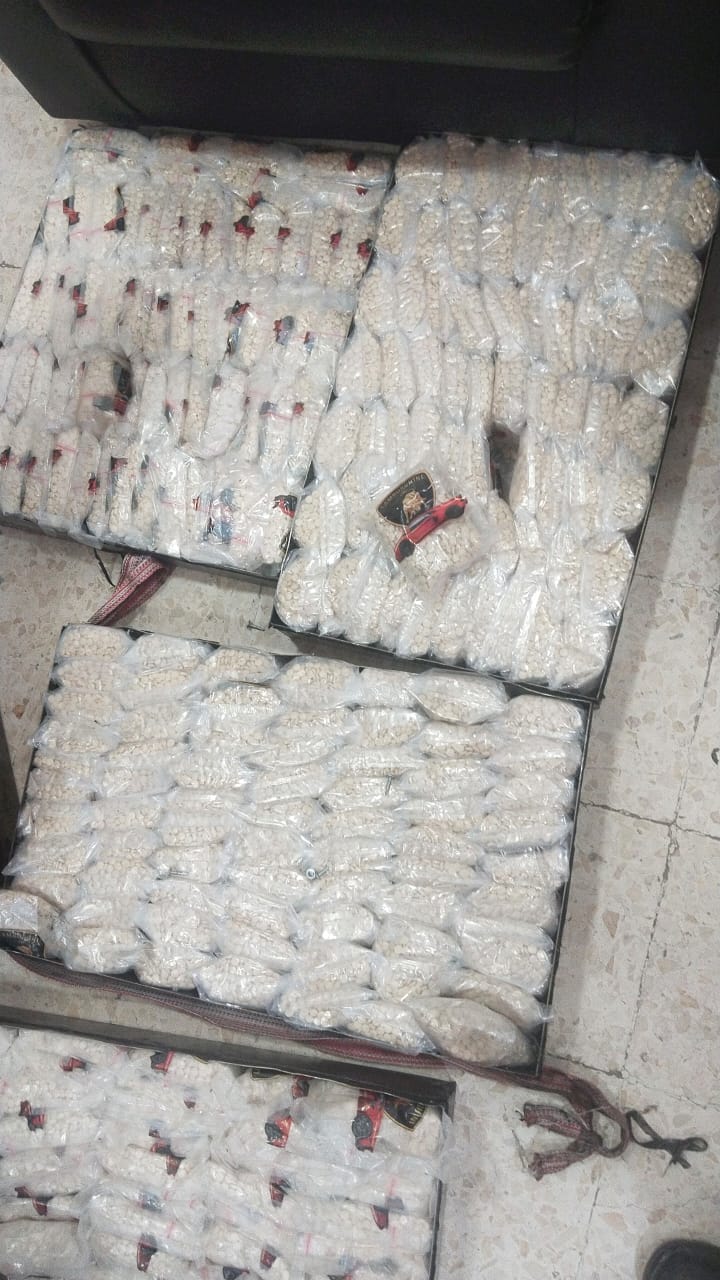 عاجل| الجمارك الأردنية تضبط أكثر من نصف مليون حبة كبتاجون مخدر