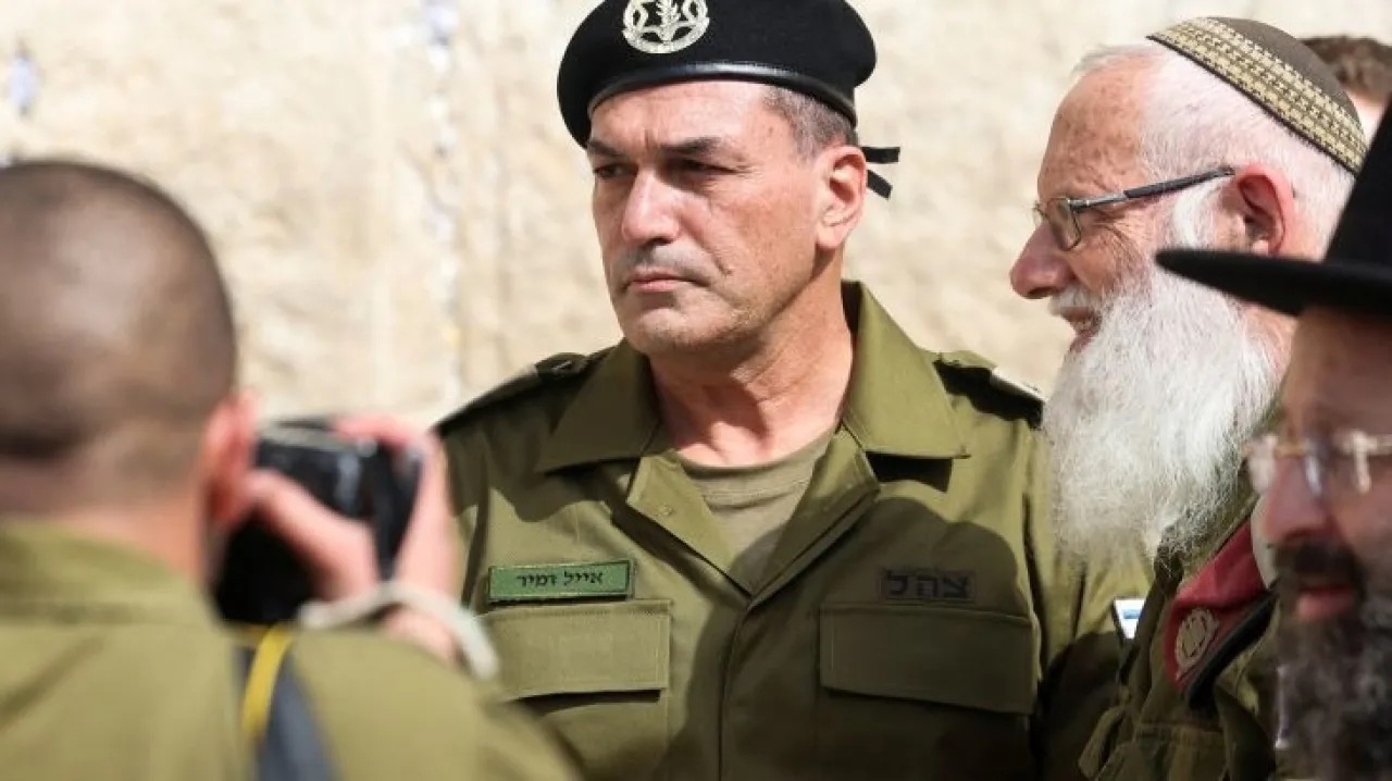 صورة حول : رئيس أركان الجيش الإسرائيلي يصادق على خطة احتلال غزة رئيس أركان الجيش الإسرائيلي يصادق على خطة احتلال غزة