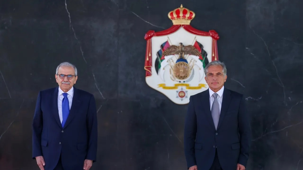 عاجل | جعفر حسان يستقبل رئيس الوزراء اللبناني نواف سلام في عمان