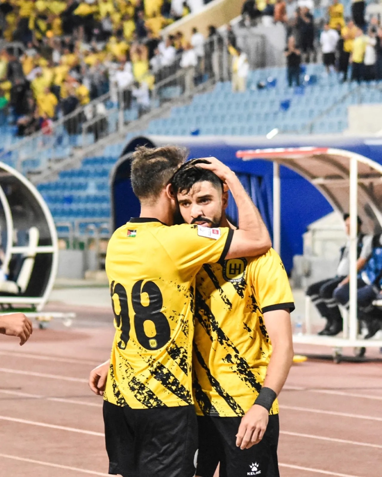 صورة حول : عاجل | السلط يعرقل انطلاقة الحسين إربد بتعادل مثير في دوري المحترفين عاجل | السلط يعرقل انطلاقة الحسين إربد بتعادل مثير في دوري المحترفين