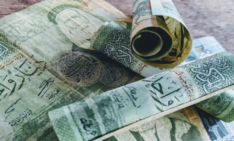 صورة حول : الدينار الأردني يشهد طلباً قوياً مدعوماً بحوالات المغتربين والنشاط السياحي الدينار الأردني يشهد طلباً قوياً مدعوماً بحوالات المغتربين والنشاط السياحي