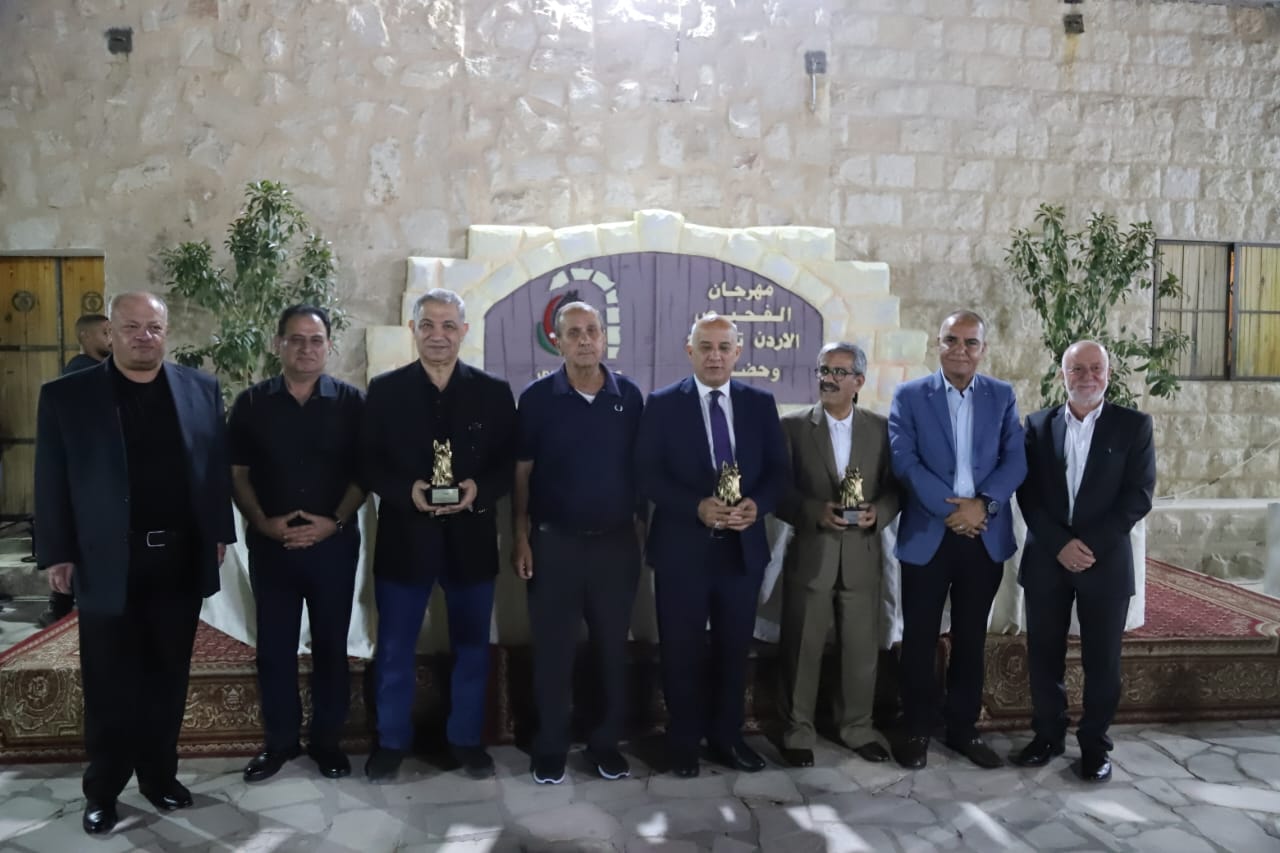 اسدال الستار على فعاليات "مهرجان الفحيص 32".. الموعد عام 2026