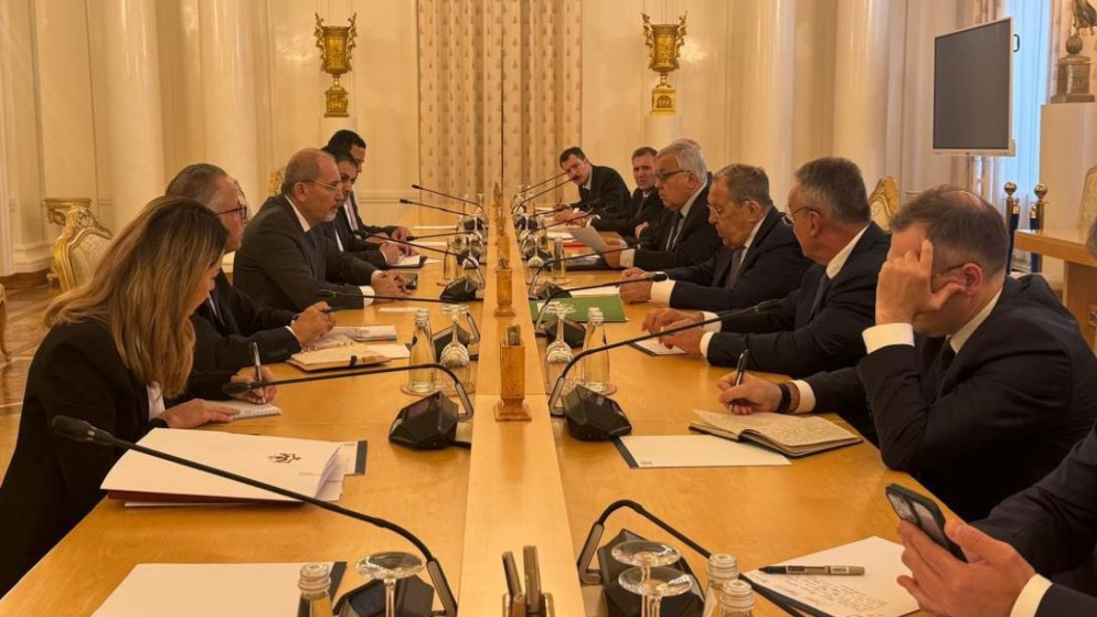 صورة حول : الصفدي يبحث مع لافروف تعزيز التعاون الأردني – الروسي والوضع في غزة الصفدي يبحث مع لافروف تعزيز التعاون الأردني – الروسي والوضع في غزة