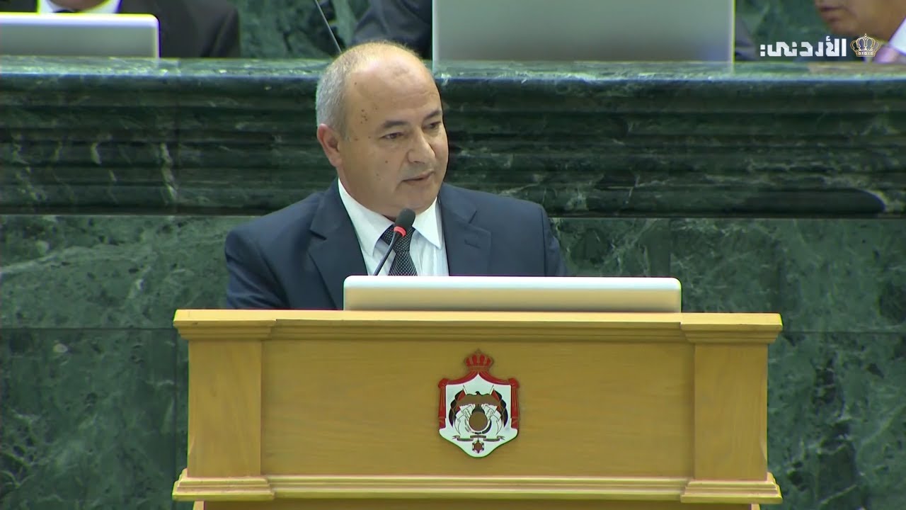 النائب الصرايرة يسأل الحكومة عن أسماء الوزراء المنظمين في الأحزاب