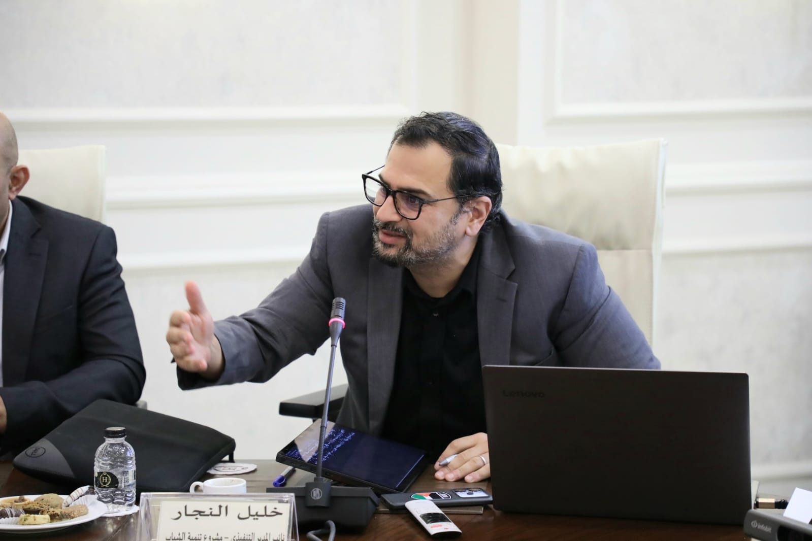 وزارة الشباب تبحث مع القطاع الخاص سبل تعزيز الشراكة لتمكين الشباب اقتصادياً وزارة الشباب