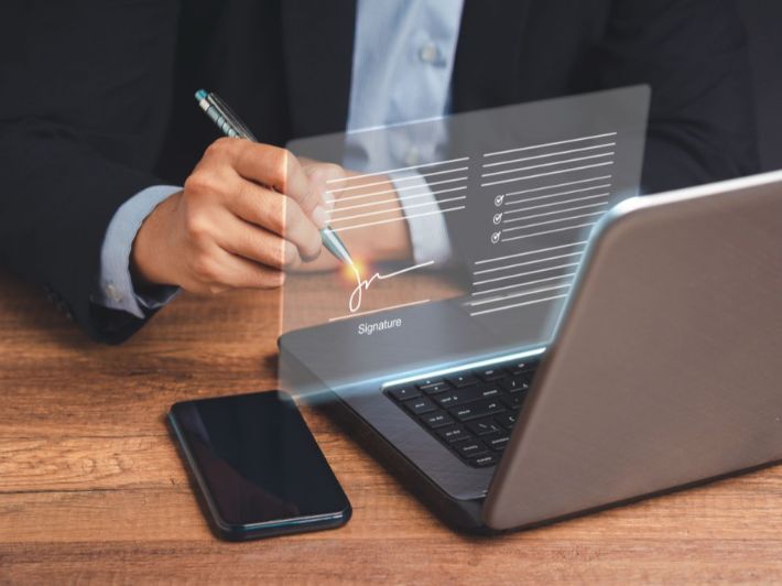 أبو صعيليك يكشف تفاصيل تحديث القطاع العام في الأردن والتقدم في التوقيع الإلكتروني