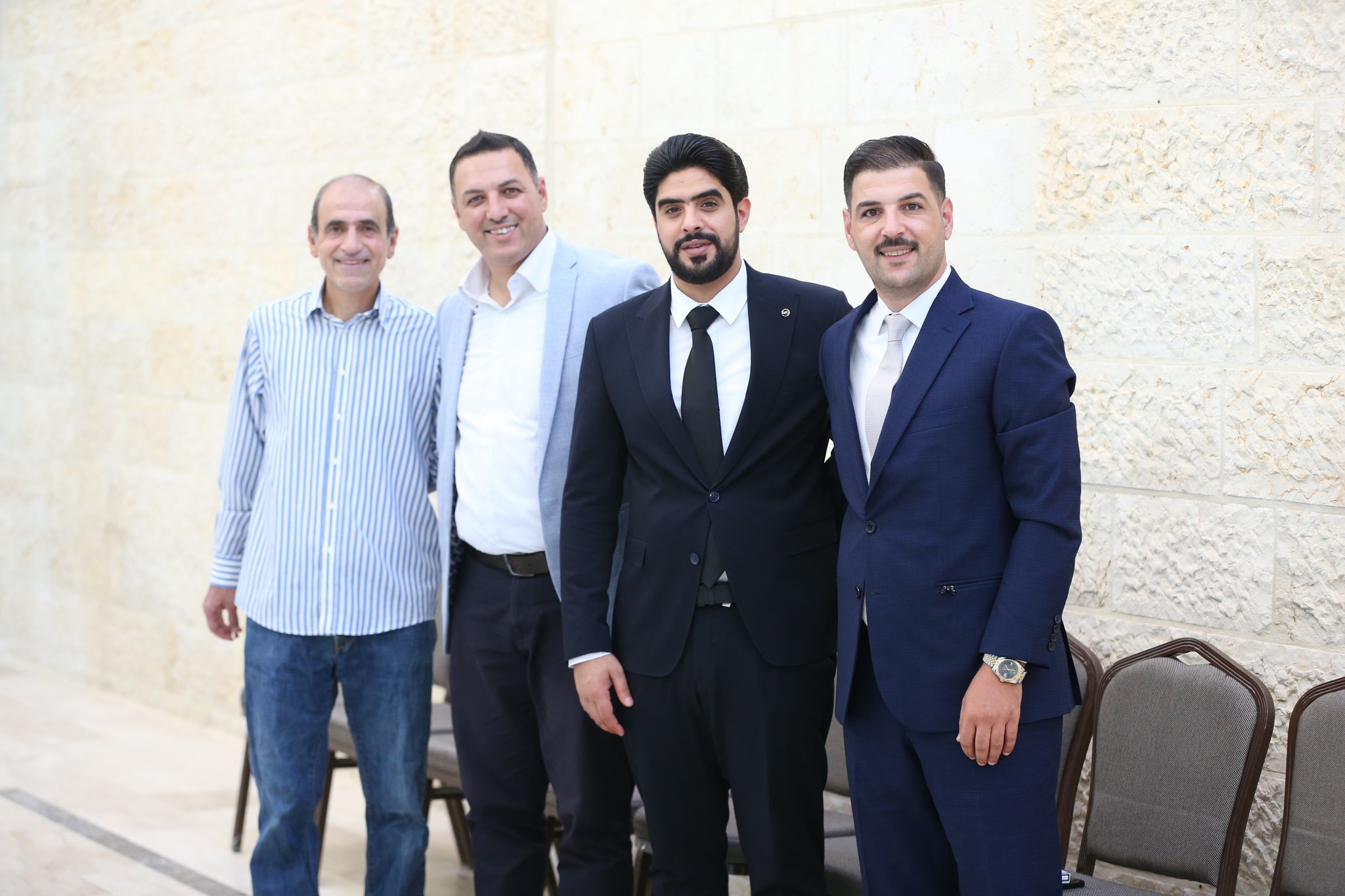 بالصور .. أبناء المرحوم الحاج صالح الهنداوي يحتفلون بزفاف شقيقهم سعد