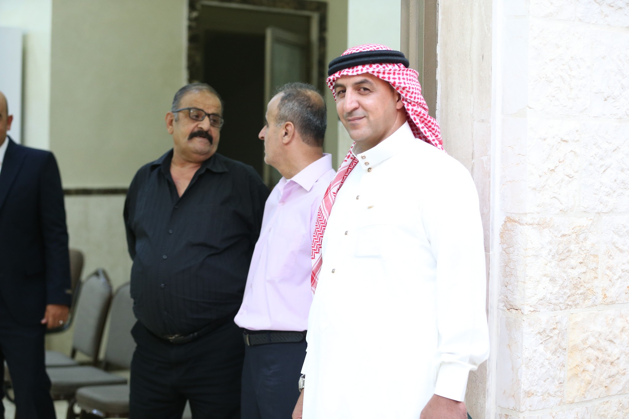 بالصور .. أبناء المرحوم الحاج صالح الهنداوي يحتفلون بزفاف شقيقهم سعد