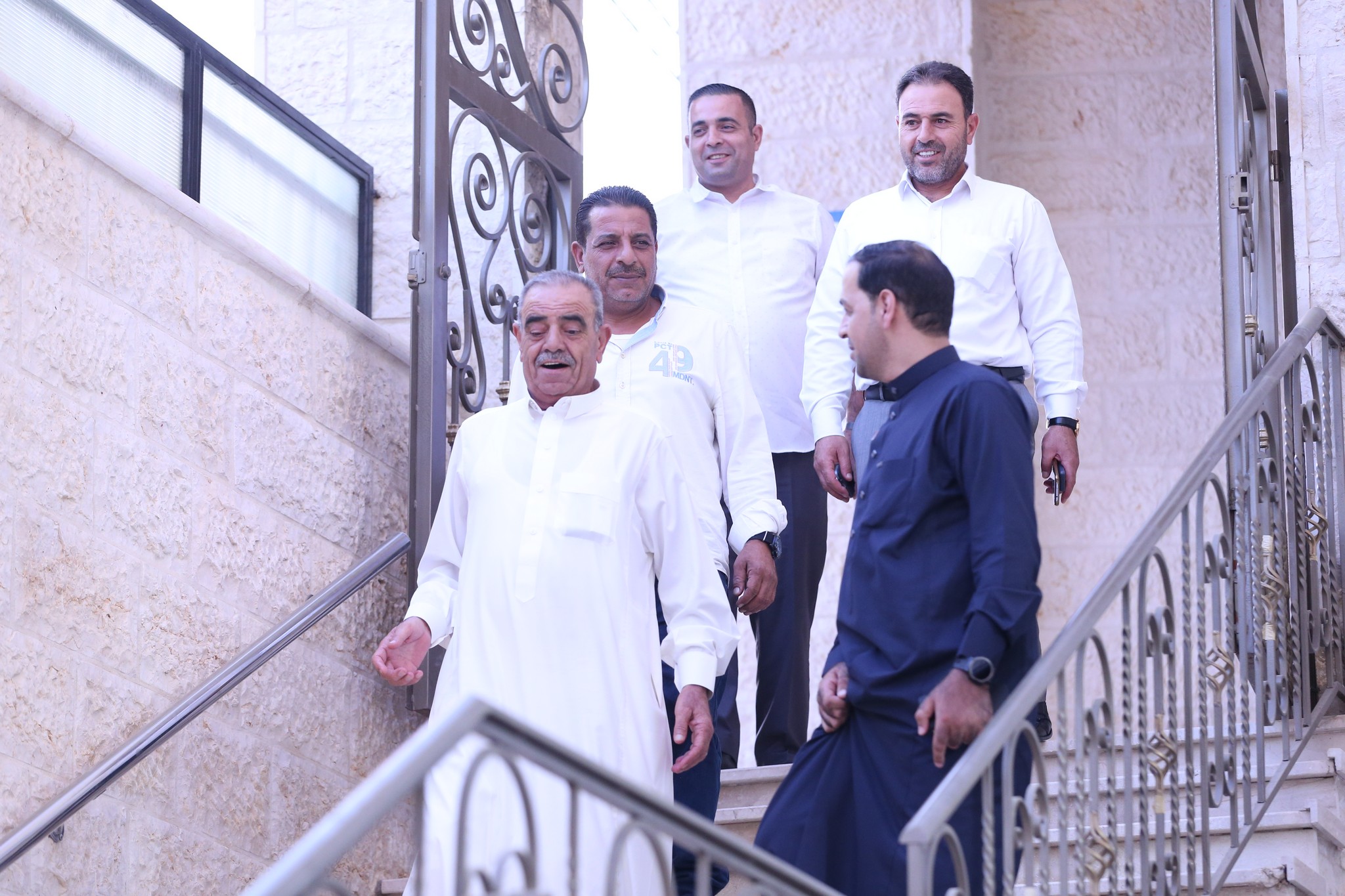 بالصور .. أبناء المرحوم الحاج صالح الهنداوي يحتفلون بزفاف شقيقهم سعد