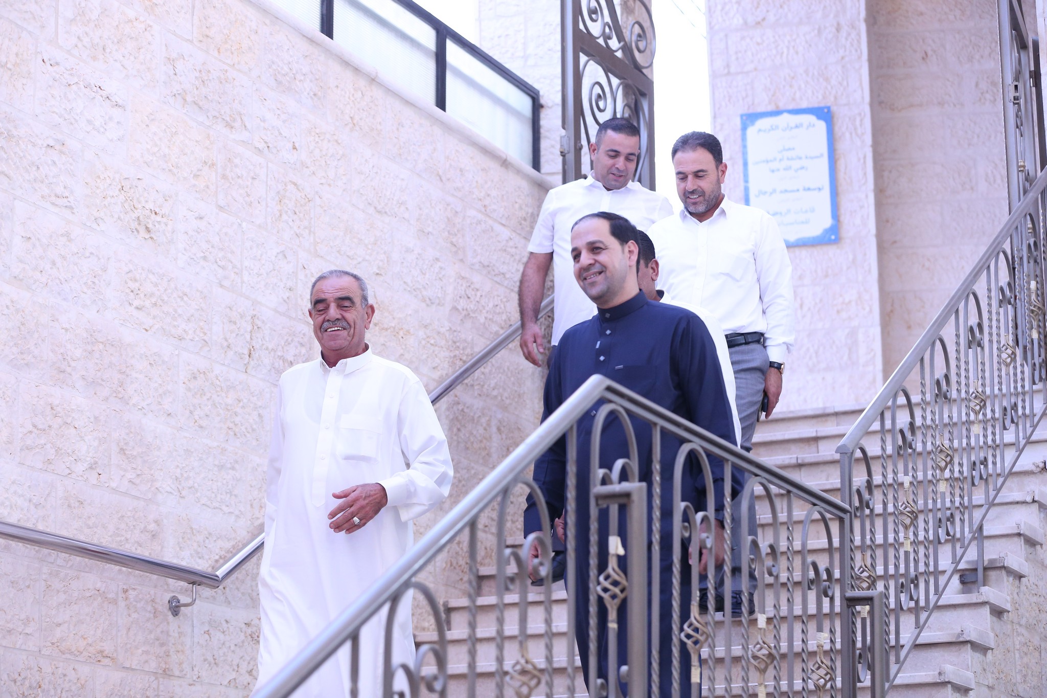 بالصور .. أبناء المرحوم الحاج صالح الهنداوي يحتفلون بزفاف شقيقهم سعد